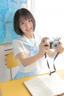 老师解开乳罩喂奶我脱她内